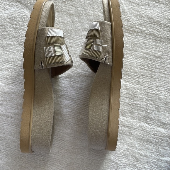 Sandals - Picture 6 of 7